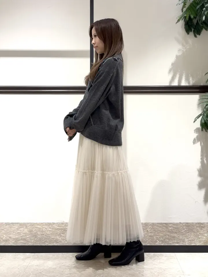 GRACE CONTINENTAL Hata Haruna コーディネート画像
