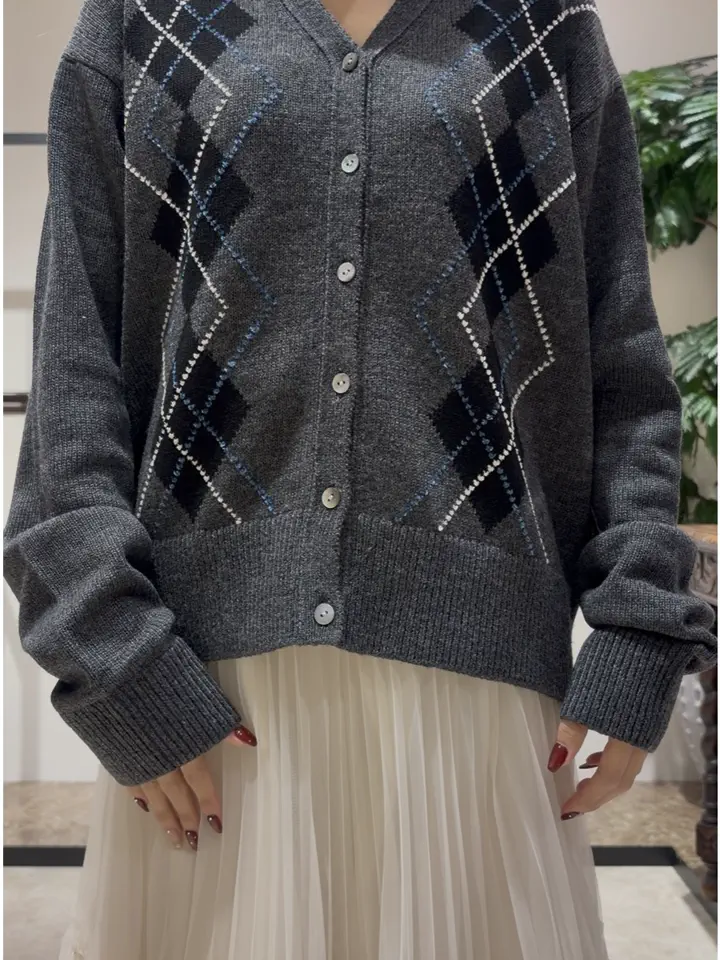 GRACE CONTINENTAL Hata Haruna コーディネート画像