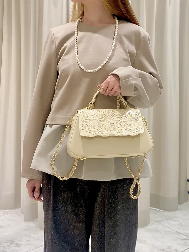 GRACE CONTINENTAL aika コーディネート画像