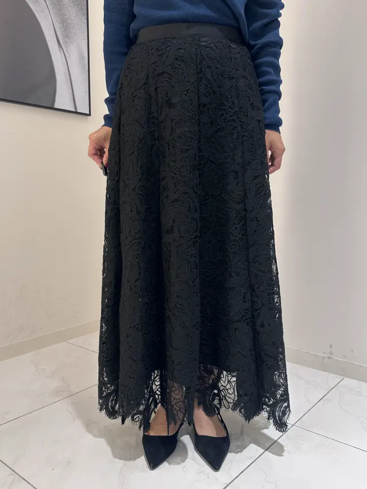 GRACE CONTINENTAL 尾田　亜沙美 コーディネート画像