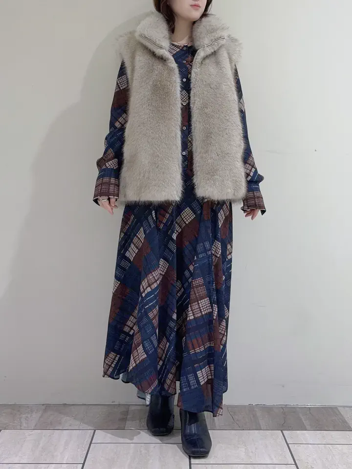 GRACE CONTINENTAL SASAKI コーディネート画像