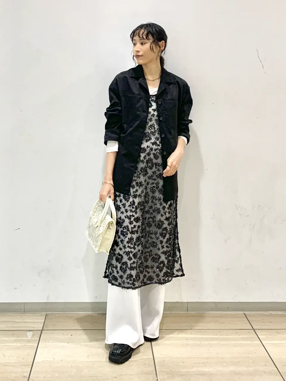  haruka iwasaki コーディネート画像