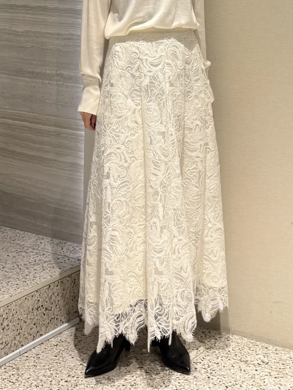 GRACE CONTINENTAL Yuuki NOZAWA コーディネート画像