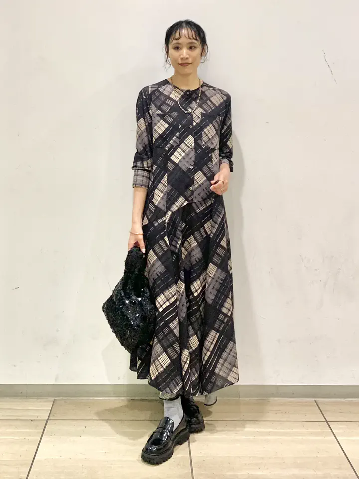 GRACE CONTINENTAL haruka iwasaki コーディネート画像