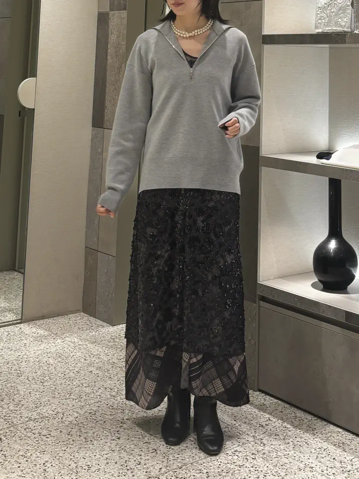 GRACE CONTINENTAL Hikaru Okada コーディネート画像