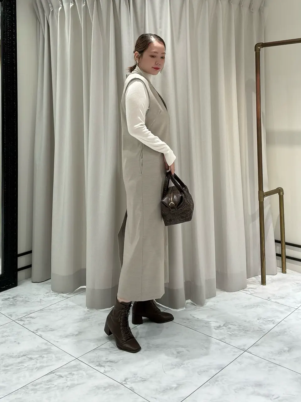 GRACE CONTINENTAL Izumi コーディネート画像