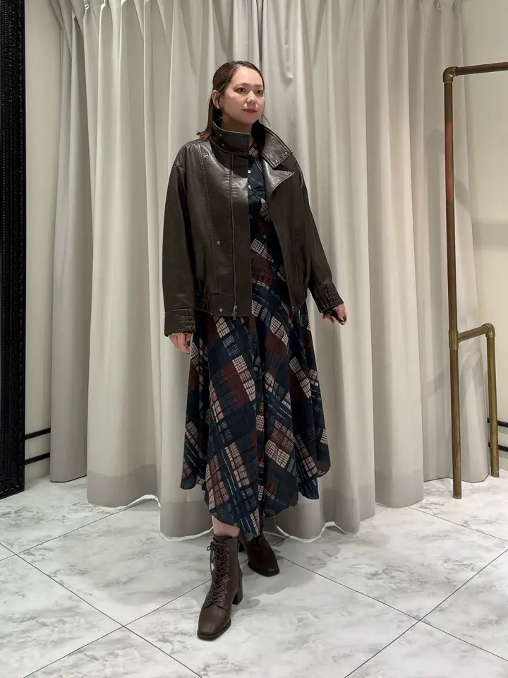 GRACE CONTINENTAL Izumi コーディネート画像