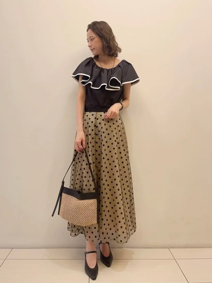 GRACE CONTINENTAL The Banquet 亀田 未希 コーディネート画像