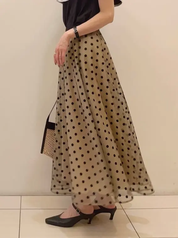 GRACE CONTINENTAL The Banquet 亀田 未希 コーディネート画像