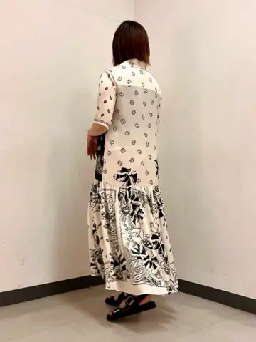 GRACE CONTINENTAL The Banquet 吉永　ひかる コーディネート画像