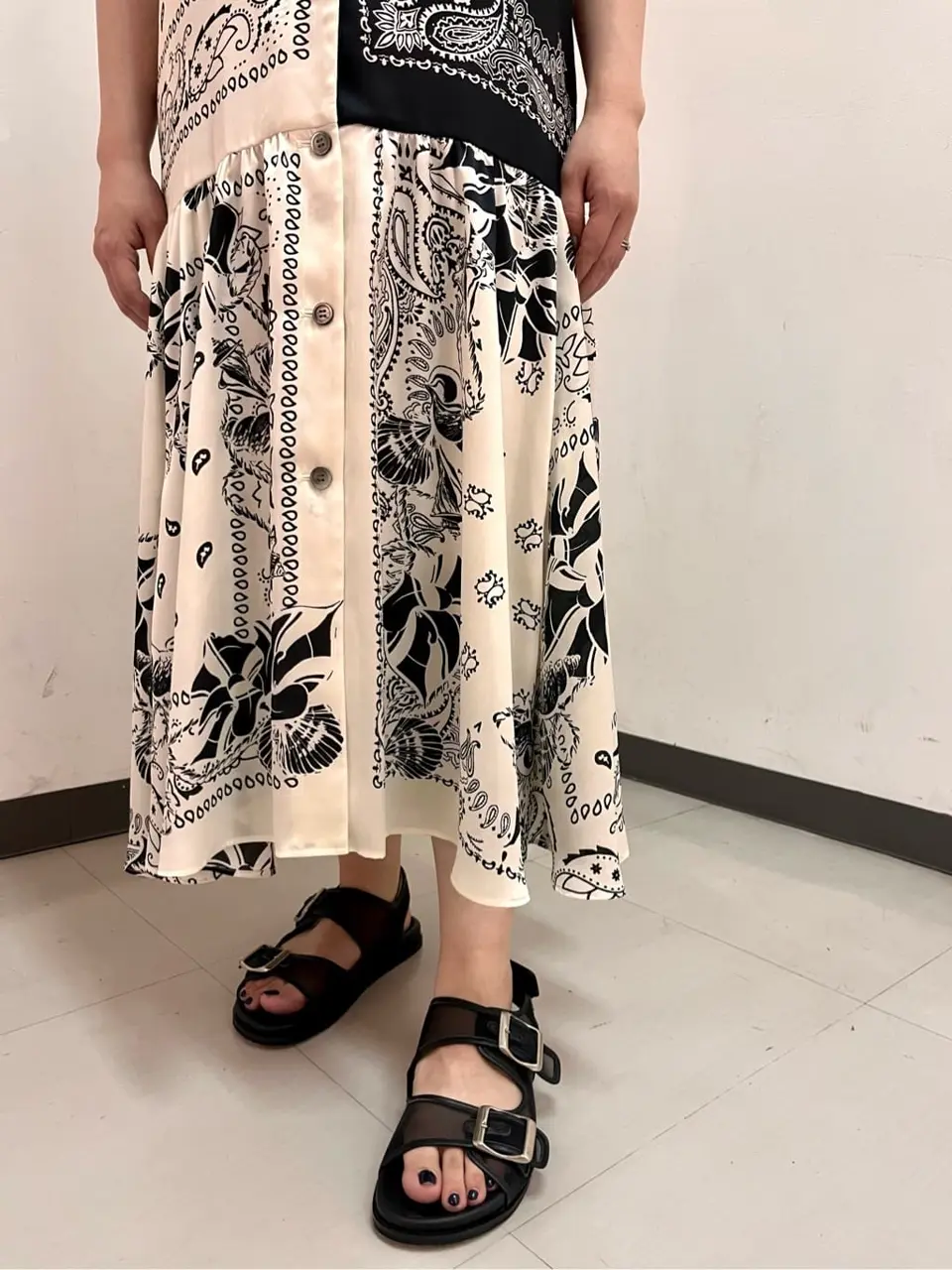 GRACE CONTINENTAL The Banquet 吉永　ひかる コーディネート画像