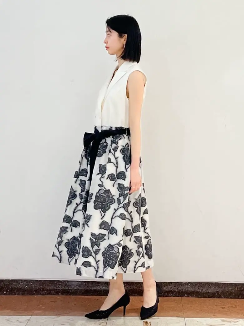 GRACE CONTINENTAL The Banquet yuri コーディネート画像