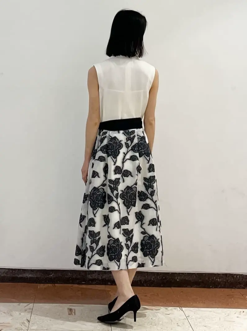 GRACE CONTINENTAL The Banquet yuri コーディネート画像