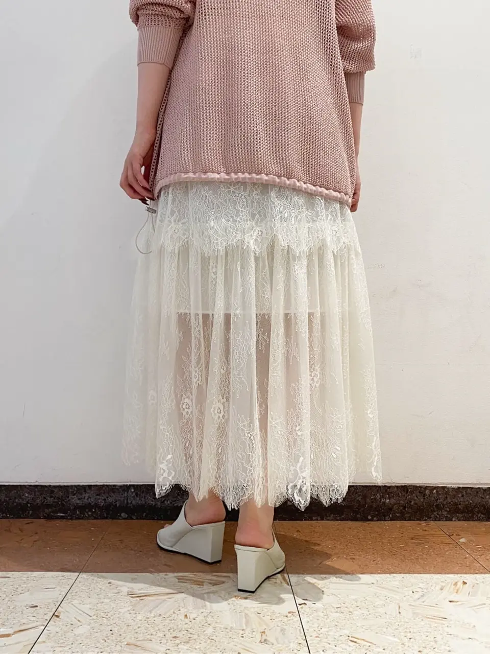 GRACE CONTINENTAL The Banquet mikiho コーディネート画像