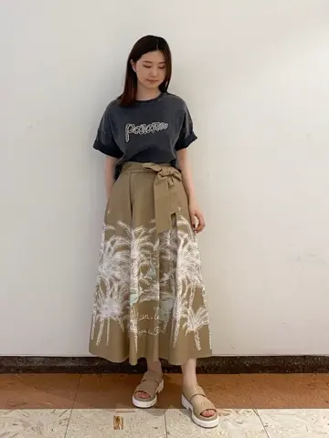 GRACE CONTINENTAL The Banquet mikiho コーディネート画像