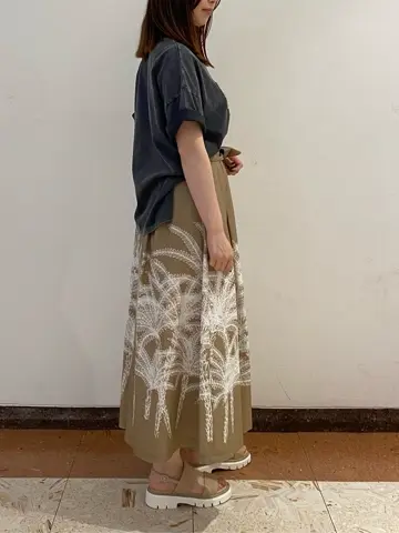 GRACE CONTINENTAL The Banquet mikiho コーディネート画像