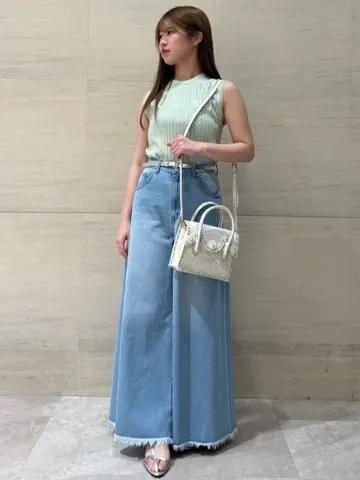 GRACE CONTINENTAL The Banquet 近藤　紫織 コーディネート画像