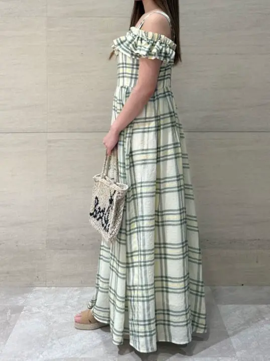 GRACE CONTINENTAL The Banquet 近藤　紫織 コーディネート画像