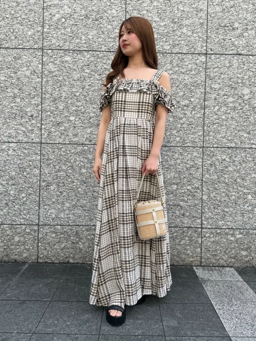 GRACE CONTINENTAL The Banquet 近藤　紫織 コーディネート画像