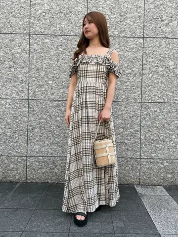 GRACE CONTINENTAL The Banquet 近藤　紫織 コーディネート画像