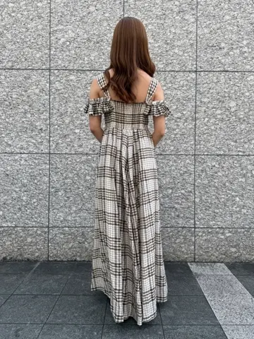 GRACE CONTINENTAL The Banquet 近藤　紫織 コーディネート画像