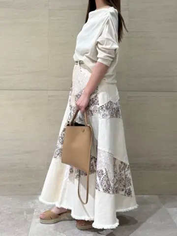 GRACE CONTINENTAL The Banquet 近藤　紫織 コーディネート画像