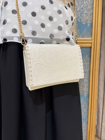 GRACE CONTINENTAL The Banquet 近藤　紫織 コーディネート画像