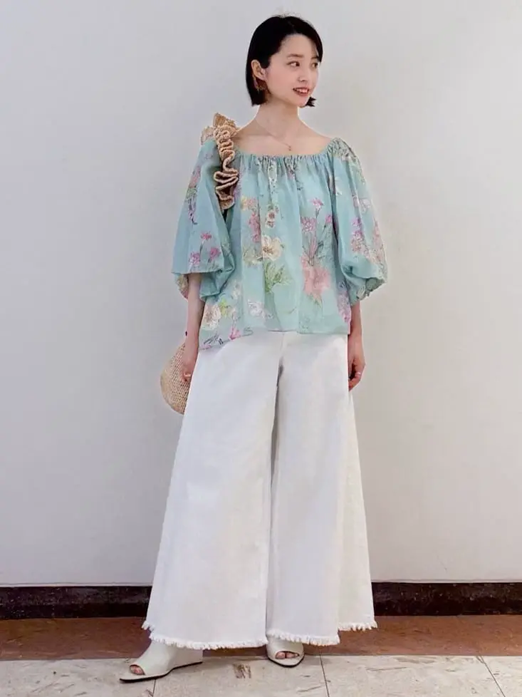 GRACE CONTINENTAL The Banquet yuri コーディネート画像