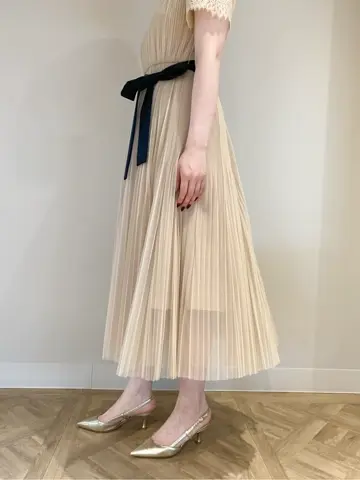 GRACE CONTINENTAL The Banquet mikiho コーディネート画像