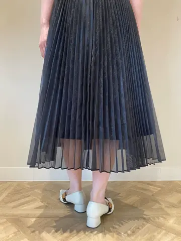 GRACE CONTINENTAL The Banquet mikiho コーディネート画像