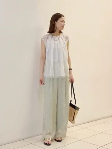 GRACE CONTINENTAL The Banquet 亀田 未希 コーディネート画像