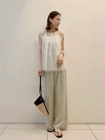 GRACE CONTINENTAL The Banquet 亀田 未希 コーディネート画像