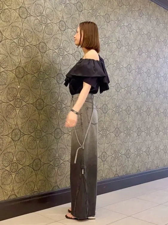 GRACE CONTINENTAL The Banquet 亀田 未希 コーディネート画像