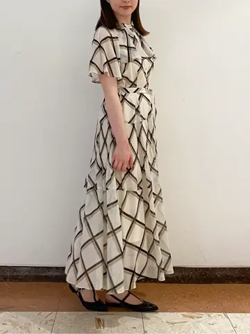 GRACE CONTINENTAL The Banquet mikiho コーディネート画像