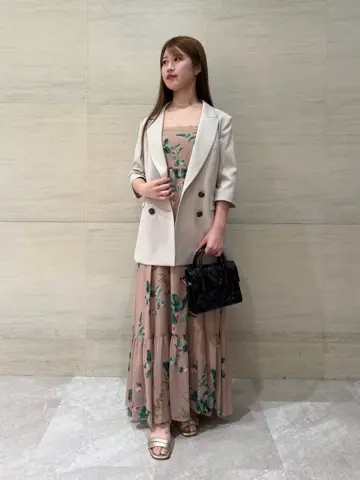 GRACE CONTINENTAL The Banquet 近藤　紫織 コーディネート画像