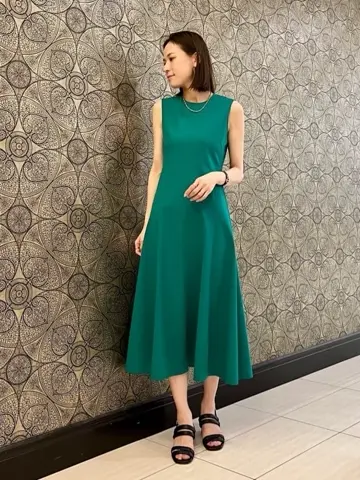 GRACE CONTINENTAL The Banquet 亀田 未希 コーディネート画像