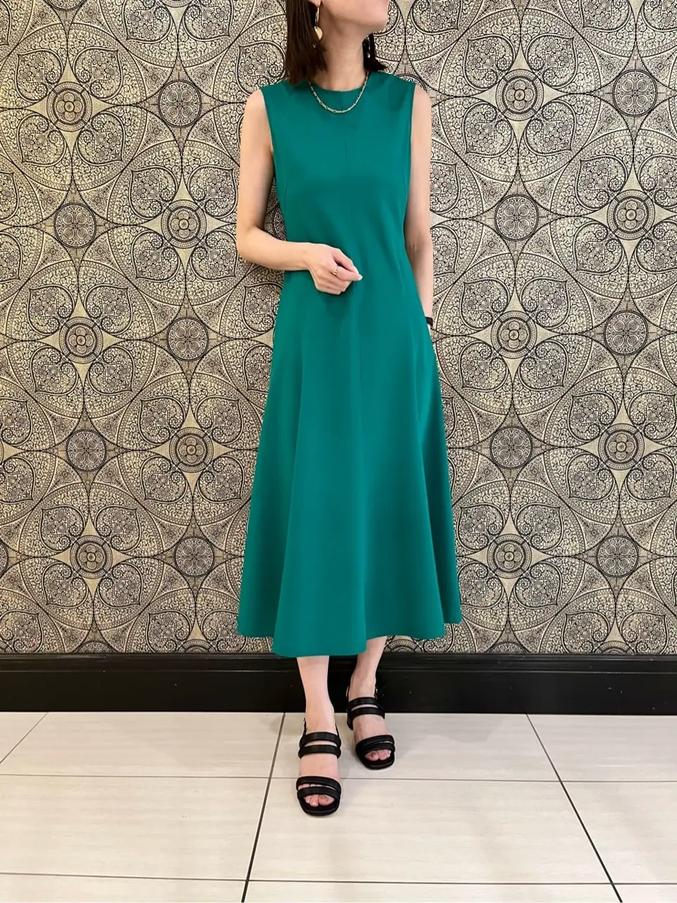 GRACE CONTINENTAL The Banquet 亀田 未希 コーディネート画像