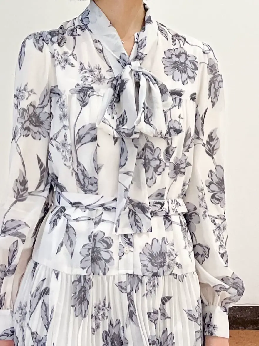 GRACE CONTINENTAL The Banquet yuri コーディネート画像