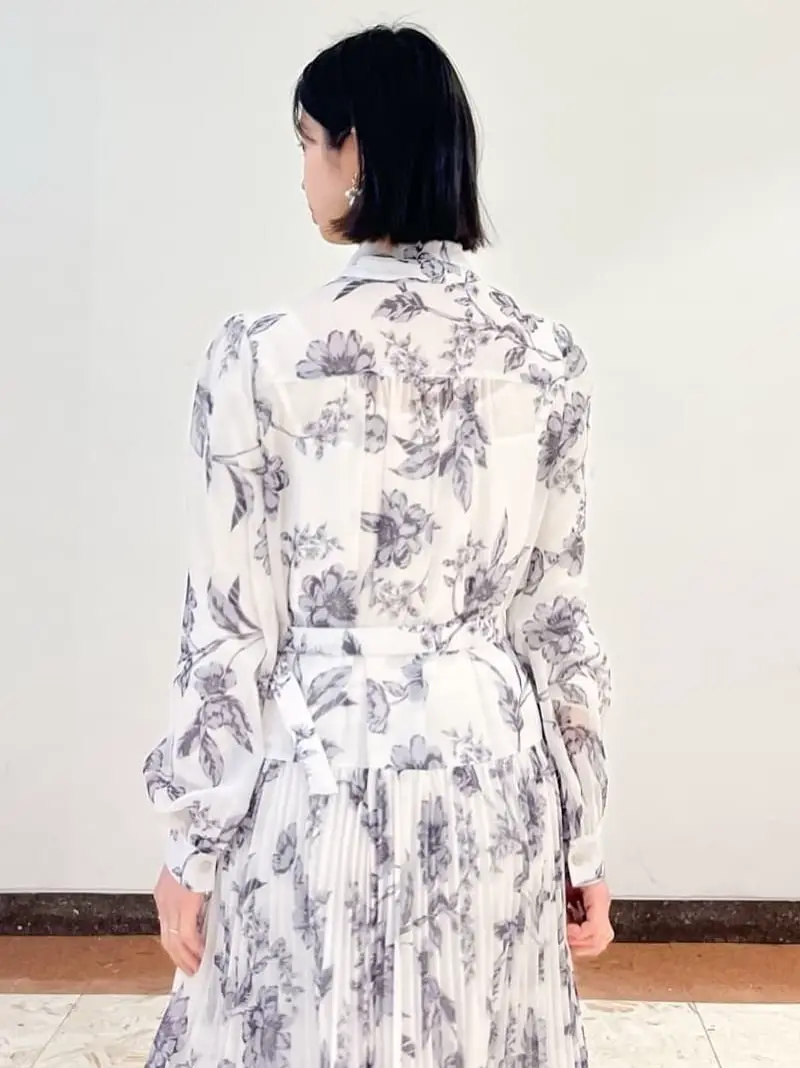 GRACE CONTINENTAL The Banquet yuri コーディネート画像