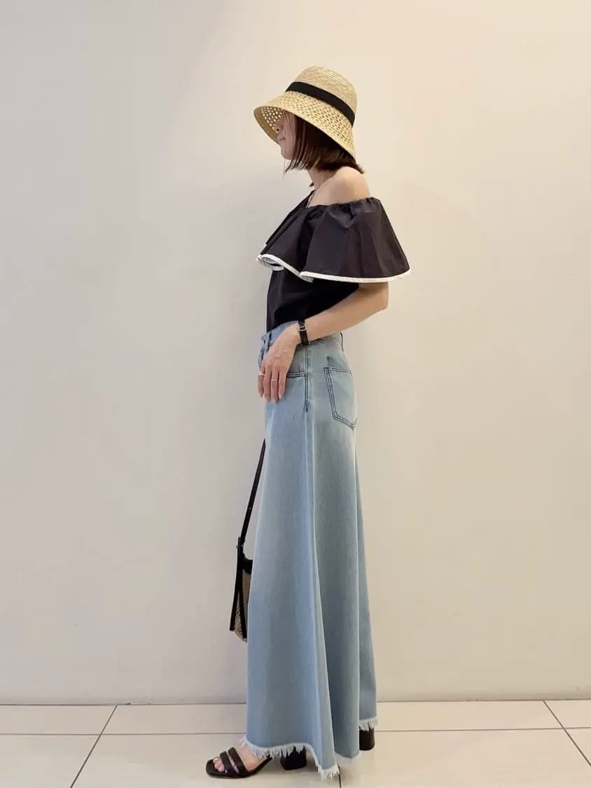 GRACE CONTINENTAL The Banquet 亀田 未希 コーディネート画像