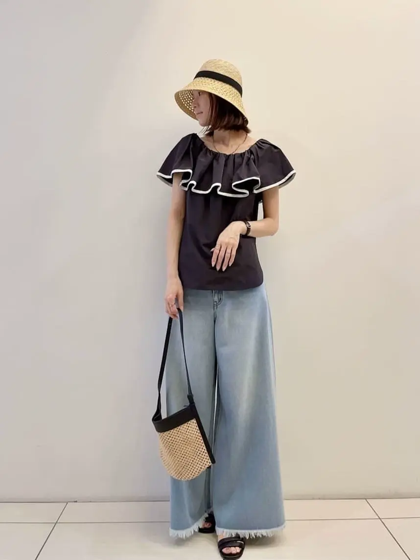 GRACE CONTINENTAL The Banquet 亀田 未希 コーディネート画像