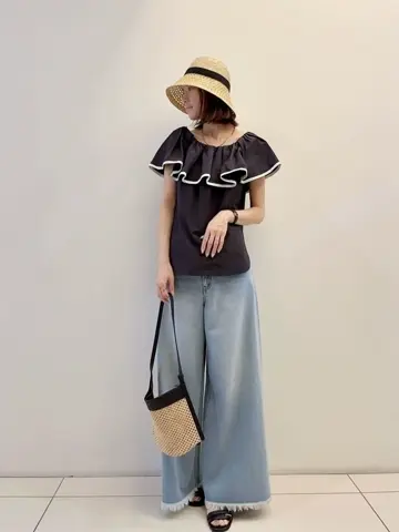 GRACE CONTINENTAL The Banquet 亀田 未希 コーディネート画像