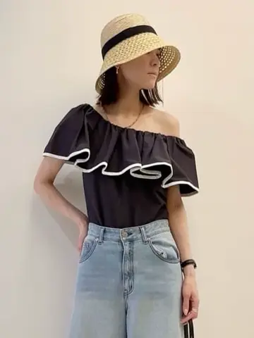 GRACE CONTINENTAL The Banquet 亀田 未希 コーディネート画像