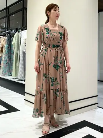 GRACE CONTINENTAL The Banquet 泉　智子 コーディネート画像