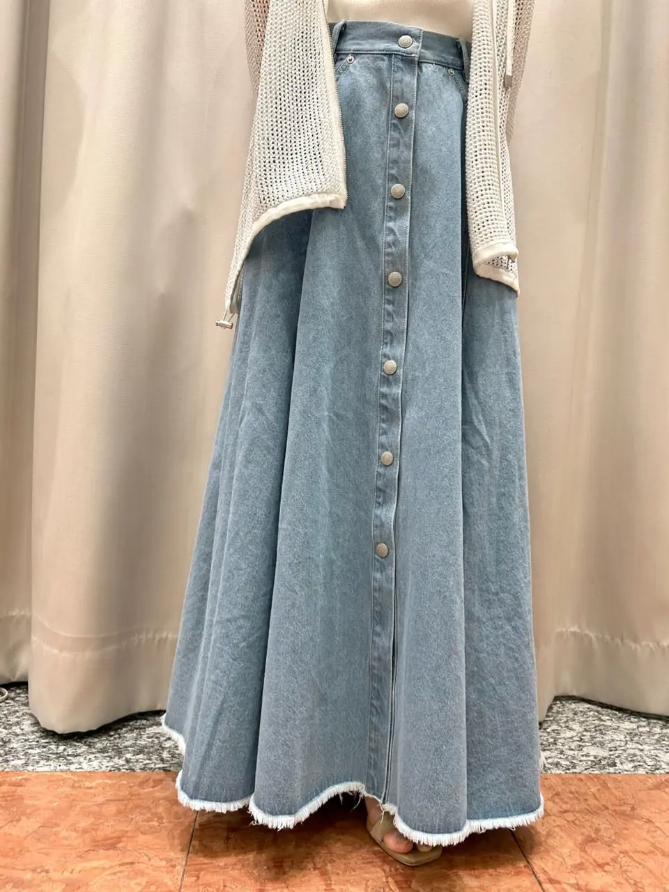 GRACE CONTINENTAL The Banquet eri コーディネート画像