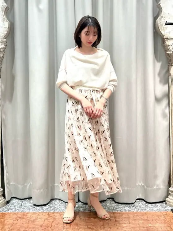 GRACE CONTINENTAL The Banquet eri コーディネート画像