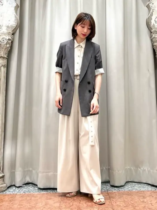 GRACE CONTINENTAL The Banquet eri コーディネート画像