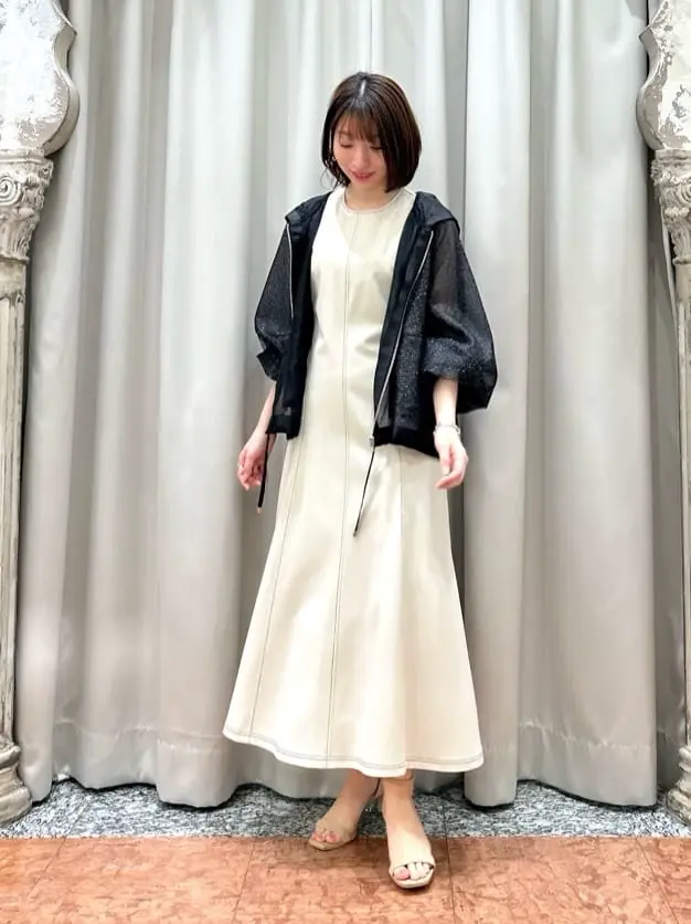 GRACE CONTINENTAL The Banquet eri コーディネート画像