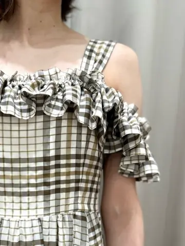 GRACE CONTINENTAL The Banquet eri コーディネート画像