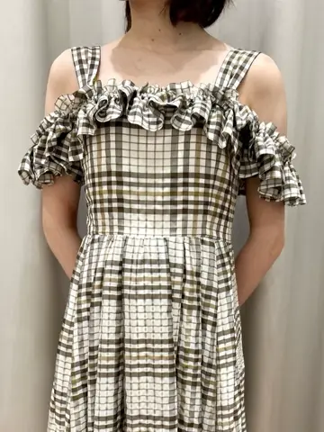 GRACE CONTINENTAL The Banquet eri コーディネート画像